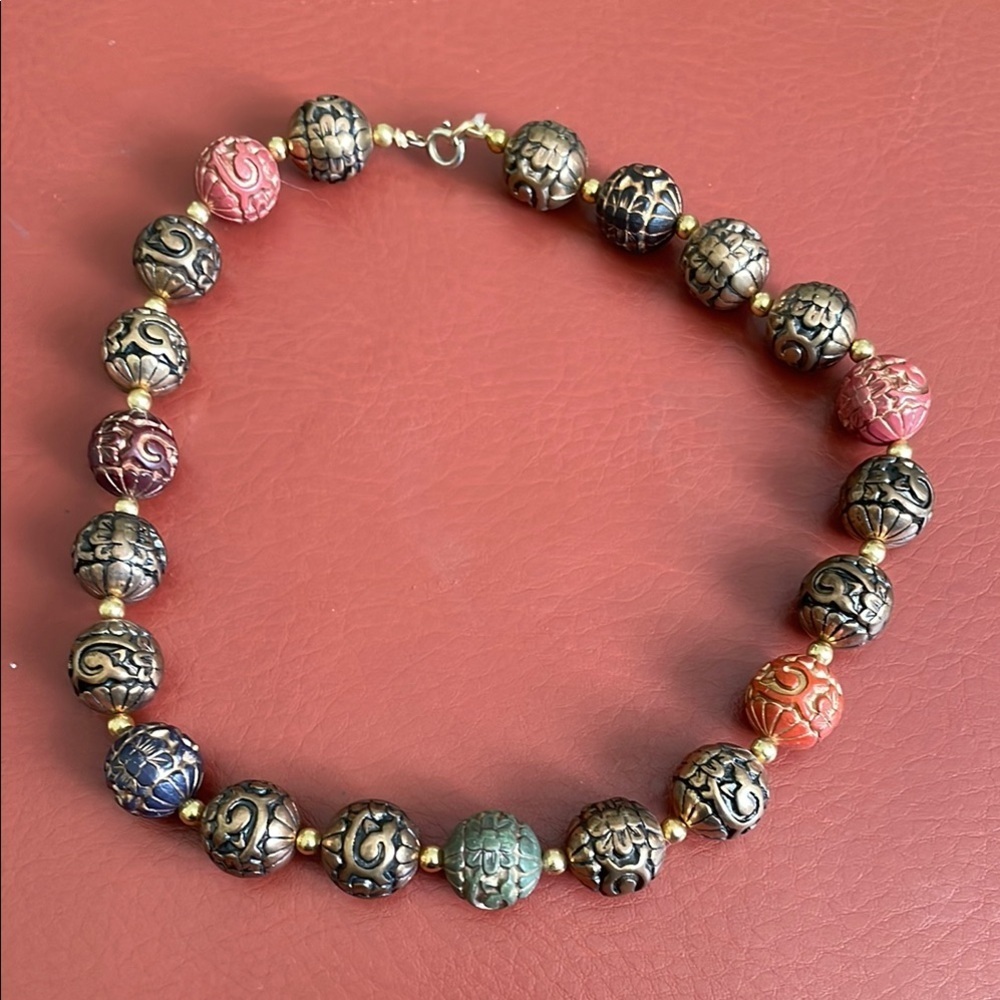 Elegant Multicolor Beaded Necklace